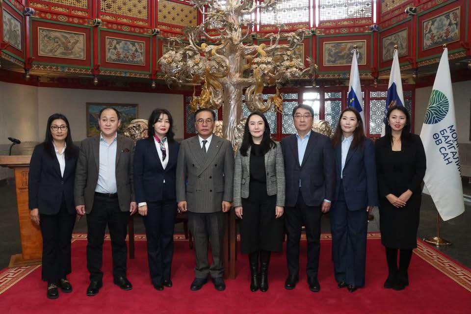 БАЙГАЛЬ ОРЧИНД ЭЭЛТЭЙ ТОГТВОРТОЙ АЯЛАЛ ЖУУЛЧЛАЛЫГ ХӨГЖҮҮЛЭХ СТРАТЕГИЙН ХАМТЫН АЖИЛЛАГАА ЭХЭЛЛЭЭ