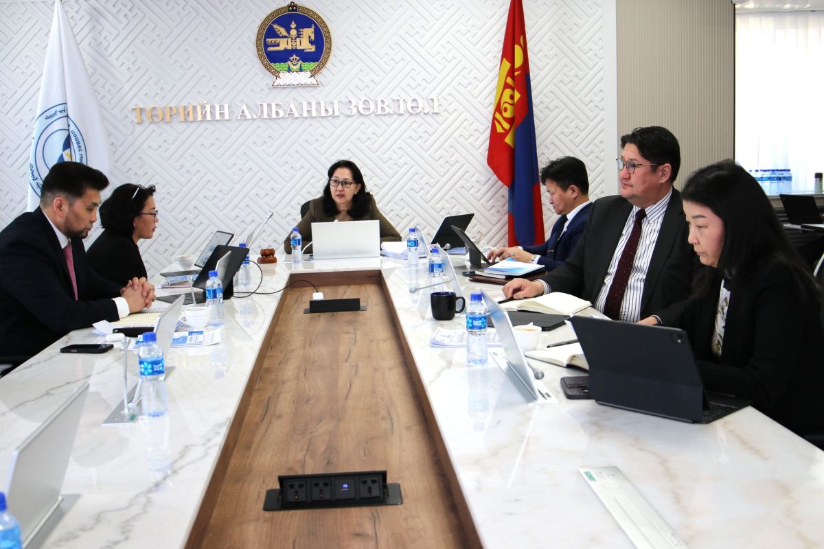 ТӨРИЙН АЛБАНЫ ЗӨВЛӨЛИЙН ЭЭЛЖИТ 10 ДУГААР ХУРАЛДААН БОЛЛОО