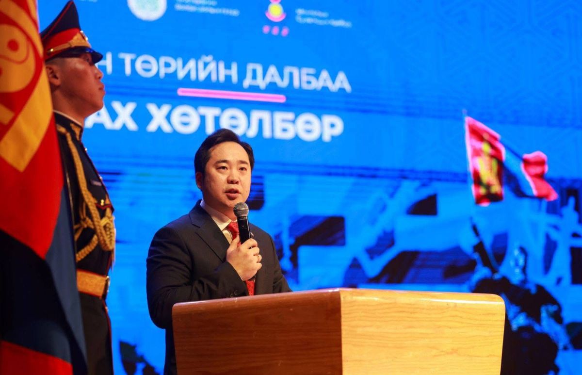 А.БАЯР: ТӨРИЙН ДАЛБААГАА ДАВАА ГАРАГИЙН ӨГЛӨӨ МАНДУУЛЖ, БААСАН ГАРАГТ БУУЛГАХЫН ТУЛД СУРАГЧИД ХИЧЭЭЛ ТАСАЛДАГГҮЙ БОЛСНЫГ БАГШ НАР ХЭЛЛЭЭ