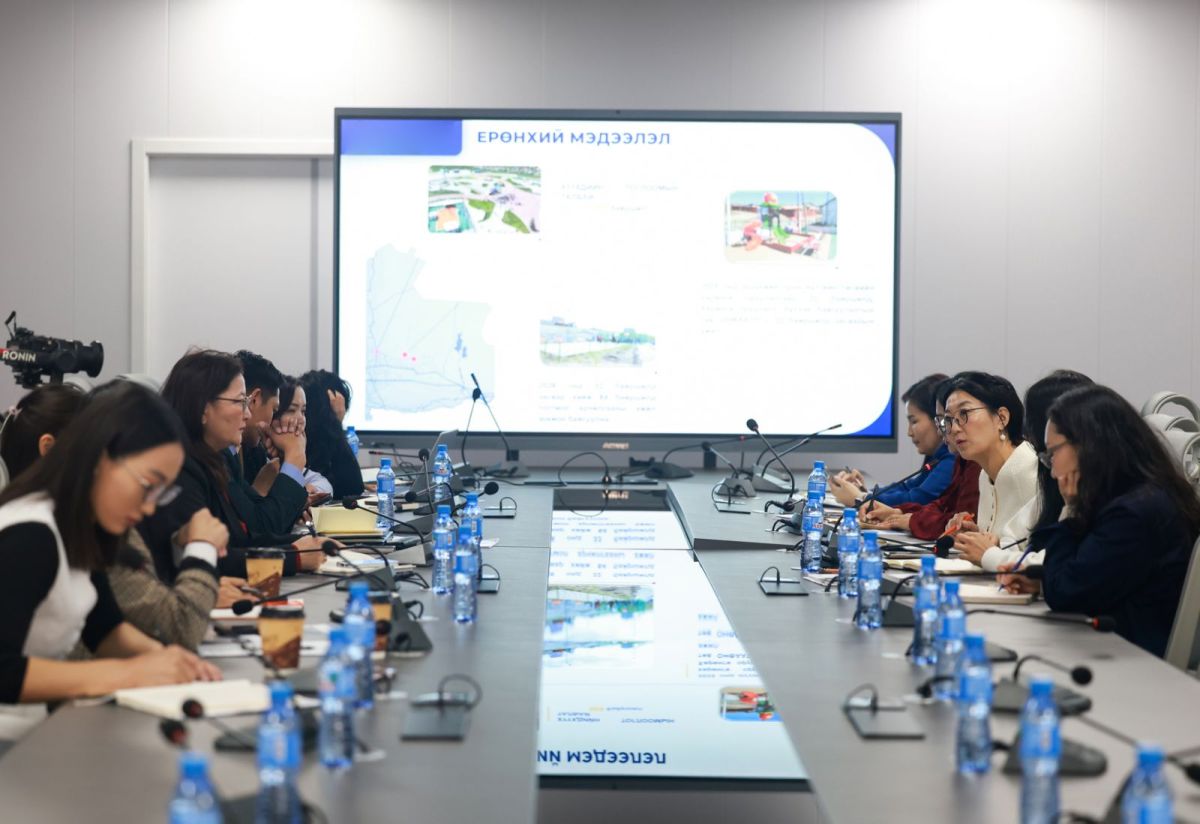 “АЮУЛГҮЙ МОНГОЛ ХҮҮХЭД” ТӨСЛИЙН ХҮРЭЭНД ТОГЛООМЫН ТАЛБАЙГ АЮУЛГҮЙ БОЛГОХОД ДҮҮРЭГ БҮР АНХААРЧ АЖИЛЛАНА