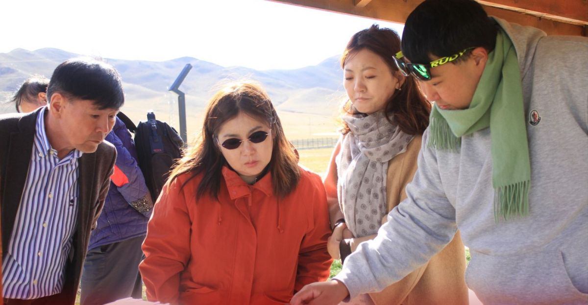 Эмээлт эко аж үйлдвэрийн паркийн 10 МВт-ын нарны цахилгаан станц барих судалгааны ажил үргэлжилж байна Эмээлт эко аж үйлдвэрийн паркийн 10 МВт-ын нарны цахилгаан станц барих судалгааны ажил үргэлжилж байна