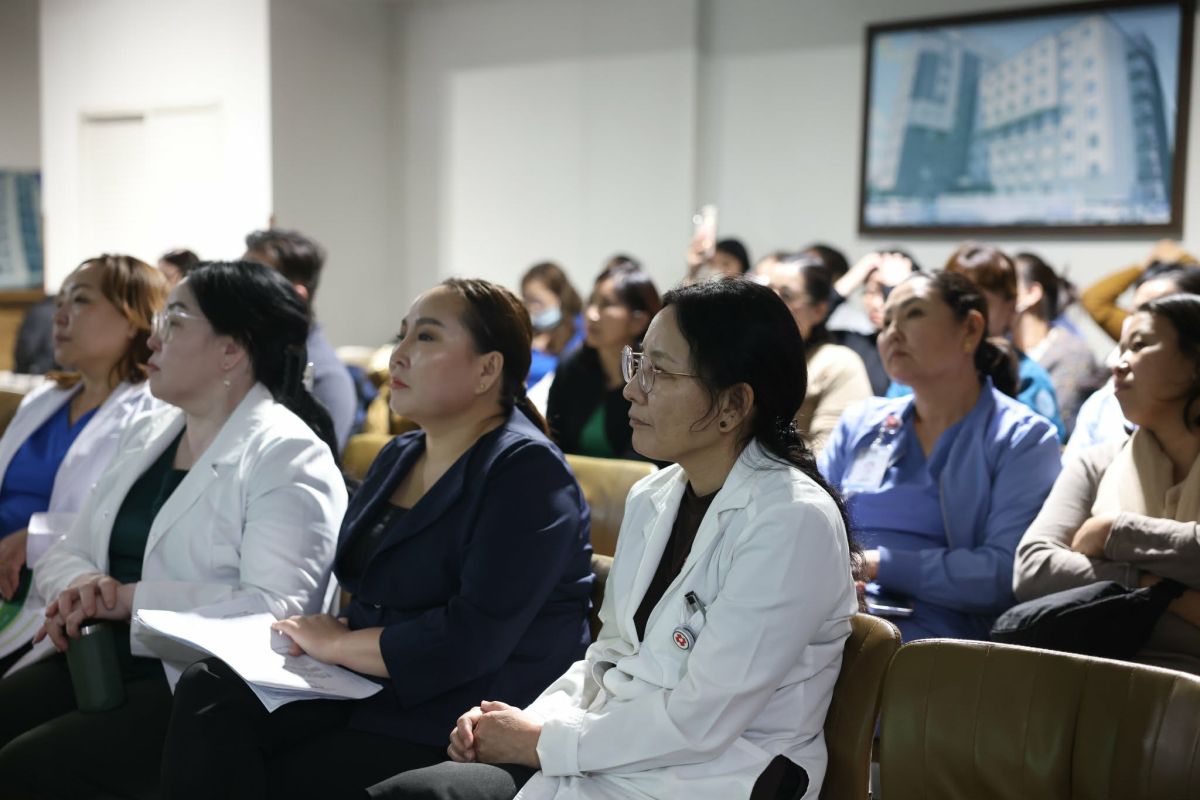 Анхан шатны эмнэлгээс дүүрэг, улсын эмнэлэгт цаг авах системийг цахимжууллаа