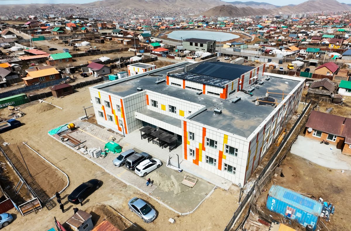 Сонгинохайрхан дүүрэгт 280 хүүхдийн бага сургууль, цэцэрлэгийн цогцолборын барилгын ажил 86 хувьтай үргэлжилж байна