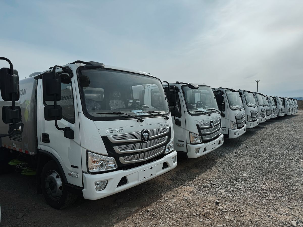 Хот, нийтийн аж ахуйн парк шинэчлэлтийн хүрээнд долоо дахь ээлжийн 40 тусгай зориулалтын машин механизмыг хүлээн авлаа