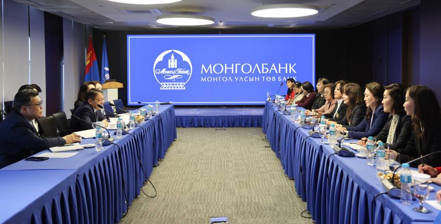 Монголбанк Санхүү банкны эмэгтэйчүүдийн холбоог дэмжиж ажиллана