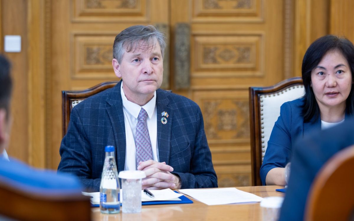 Сэргээгдэх эрчим хүчний чиглэлээр хэрэгжүүлж буй Засгийн газрын бодлогыг сайшаав