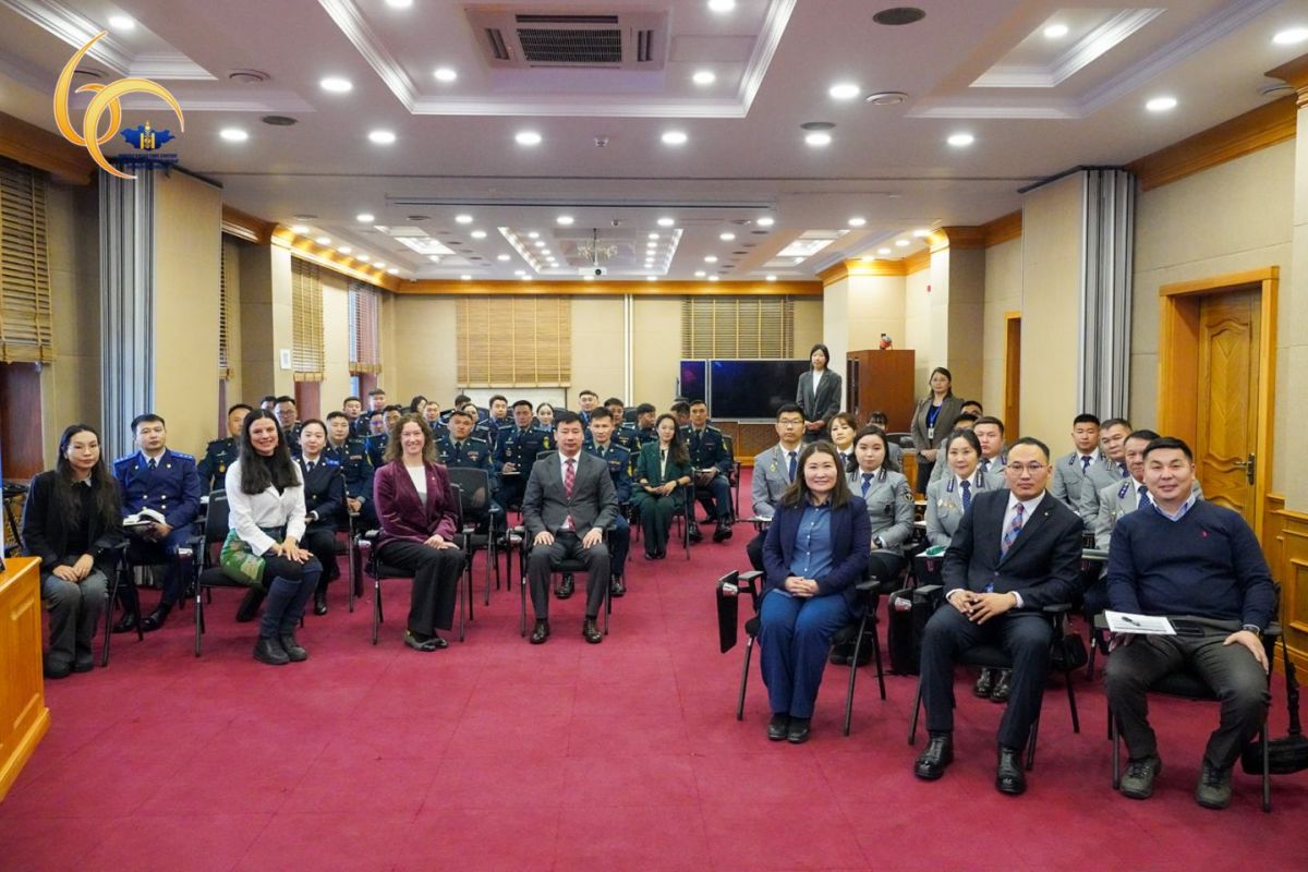 “Зэрлэг амьтдын эсрэг гэмт хэргийг мөрдөн шалгах, нотлох баримт цуглуулах“ чиглэлээр сургалт боллоо