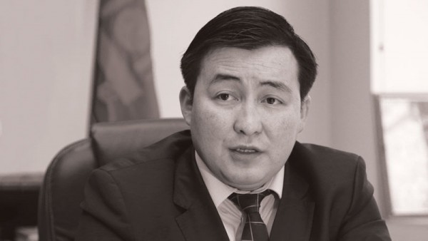 Э.Галбадрал: Газрын хэвлийн баялагаа ашиглуулж байгаа атлаа өрөнд орж болохгүй тул Оюутолгойн гэрээг шинэчлэх ёстой