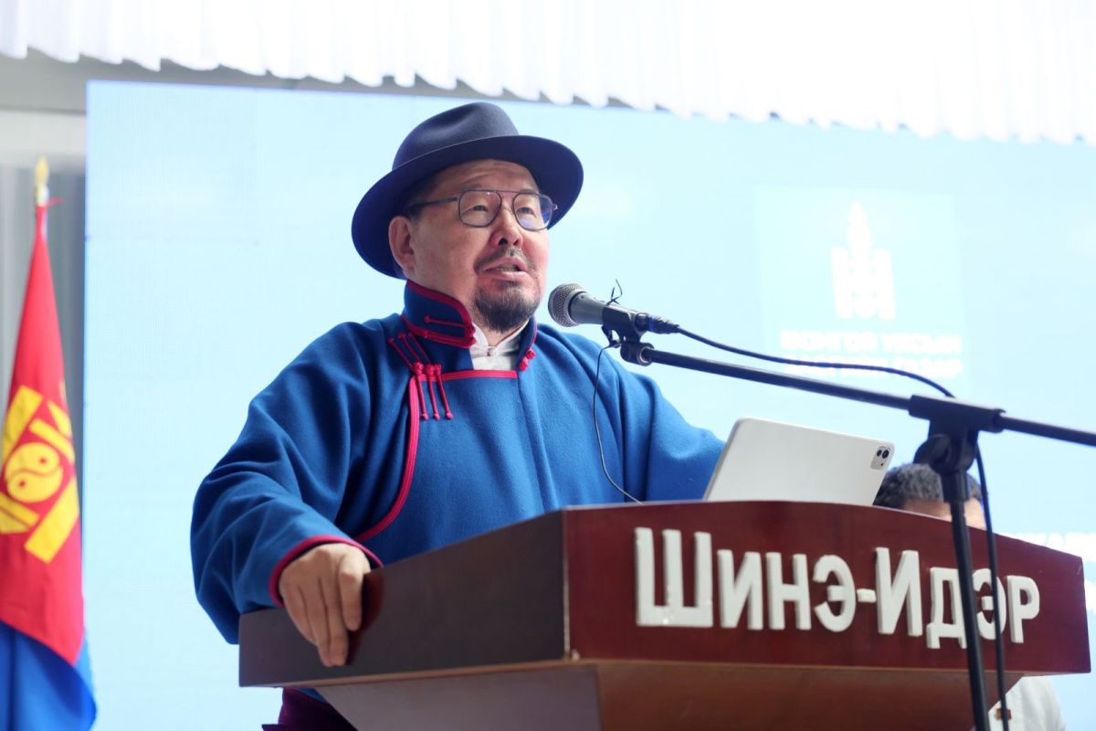 Солонготын даваанаас Хөвсгөл аймгийн Жаргалант-Шинэ-Идэр-Мөрөн чиглэлд 157 км босоо тэнхлэгийн авто замын ажлыг ирэх онд эхлүүлэхээр төлөвлөж байна