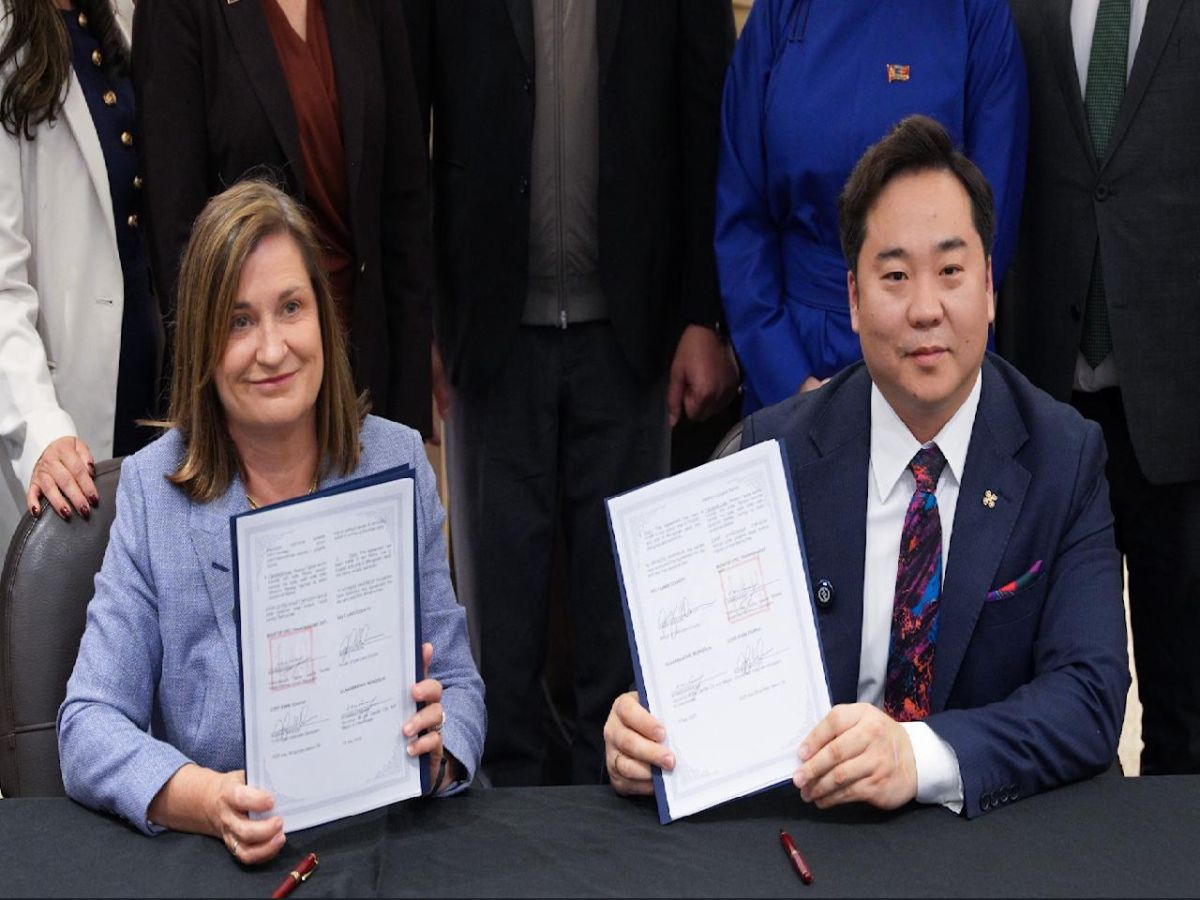 УЛААНБААТАР ХОТ АНУ-ЫН СОЛТ ЛЭЙК ХОТТОЙ САНАМЖ БИЧИГ БАЙГУУЛЛАА