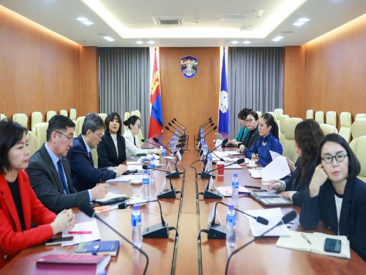 НИТХ-ЫН ХҮНИЙ ХӨГЖЛИЙН ХОРОО ЖЕНДЭРИЙН ҮНДЭСНИЙ ХОРООТОЙ ХАМТРАН ЭРЧҮҮДИЙН АСУУДЛЫГ ОНЦГОЙЛОН ХЭЛЭЛЦЭВ