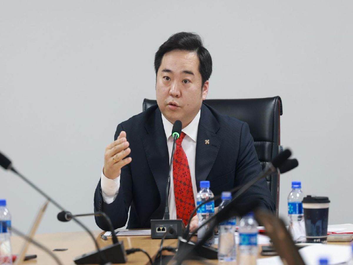 НИТХ-ЫН ДАРГА А.БАЯР: ҮЕ ТЭНГИЙН ДЭЭРЭЛХЭЛТИЙН ЭСРЭГ ШАТ ДАРААТАЙ АЖЛУУДЫГ ХИЙЖ БАЙНА