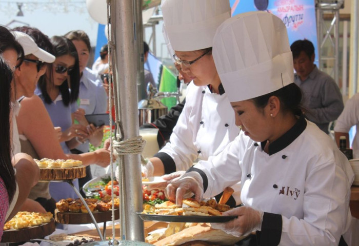 “UB Food festival” гурван өдрийн турш Сүхбаатарын талбайд болно