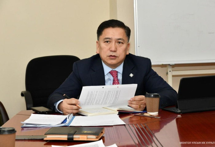 Л.Соронзонболд: Иргэдэд мэдээлэлд суурилсан хөрөнгө оруулалт хийх боломжийг олгож, хамгаалах асуудлыг хуульчлах нь чухал байна