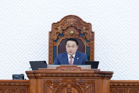 МАН ЫН БАГА ХУРАЛ: АМАРБАЯСГАЛАНГИЙН БАЙР СУУРЬ УУР АМЬСГАЛЫН ЗӨӨЛЛӨЖ, САЛХИ ХАМТАРСАН ЗАСГИЙН ТИЙШ ЭРГЭЖЭЭ.
