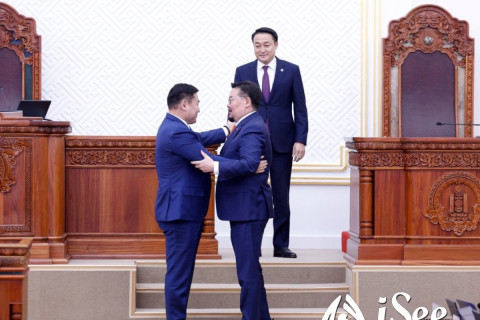 Г.Занданшатарыг 19-н МАН-ын хорооны Бага хурлын гишүүд, Д.Амарбаясгаланг 11-н МАН-ын хорооны зарим төлөөлөгчид дэмжих төлөвтэй байна