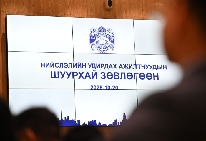 Дамбадаржаад 1973 айлын орон сууц барина