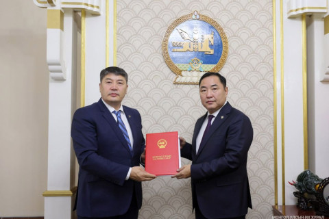 Тэтгэврийн асуудлаар хамтран ажиллах тухай хэлэлцээрийг соёрхон батлах тухай хуулийн төслийг өргөн мэдүүлэв