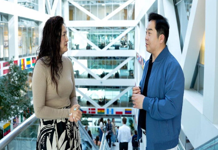 АНУ-ЫН ИХ, ДЭЭД СУРГУУЛИУДАД 200 ОЮУТАН СУРГАХ ТАЛААР САНАЛ СОЛИЛЦОВ