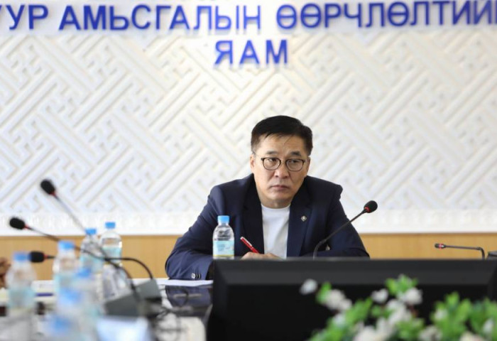 ИЗНН-ын дарга, УИХ-ын гишүүн, БОУАӨ-ийн сайд Б.Батбаатар “МАН, АН”-ын БЭТ үү...