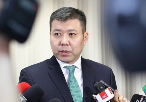 Б.Энхбаяр: Ханиад хүрч, хоолой өвдөж ярьж чадахгүй байна