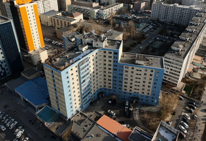 Орон сууцны фасад засварын ажил дууслаа