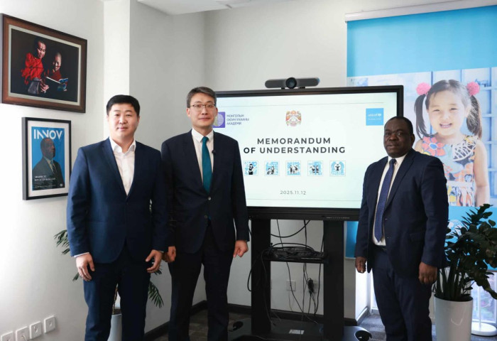 Нийслэлийн ЗДТГ, НҮБ-ын Хүүхдийн сан болон Монголын оюун ухааны академи харилцан ойлголцлын санамж бичигт гарын үсэг зурлаа