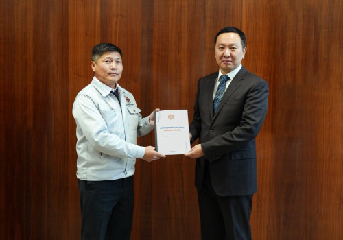 Нийслэлийн 2026 оны төсвийн төслийг нийслэл дэх Төрийн аудитын газрын дарга бөгөөд тэргүүлэх аудитор Г.Нандинжаргалд өргөн барилаа