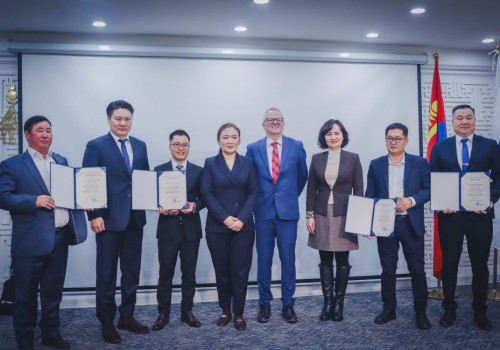 Нийслэлийн ЗДТГ “АРО“ гэрчилгээ авлаа