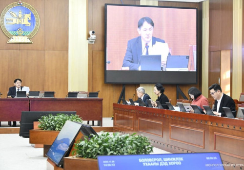 Дэд хорооны хуралдаанаар “Засгийн газарт чиглэл өгөх тухай” Байнгын хорооны тогтоолын төслийг хэлэлцэв