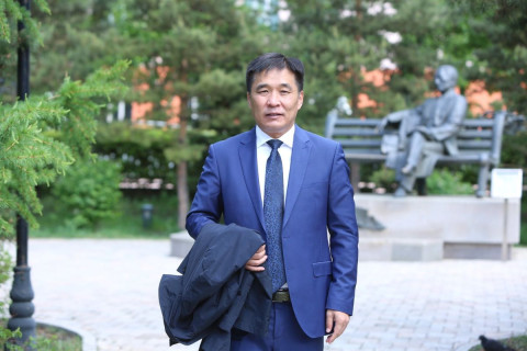 Монгол төрийн сайдын томилгоонд мэдлэг чадвар чухал биш “даргад үнэнч“ байх чанар болсон уу?