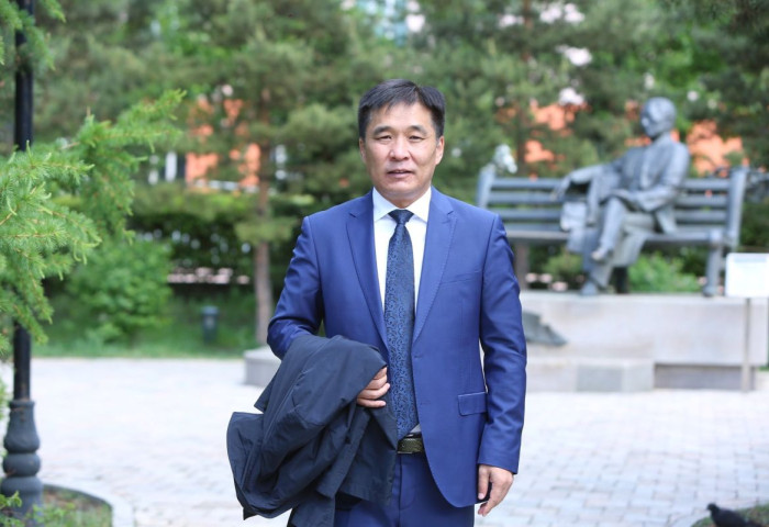 Монгол төрийн сайдын томилгоонд мэдлэг чадвар чухал биш “даргад үнэнч“ байх чанар болсон уу?