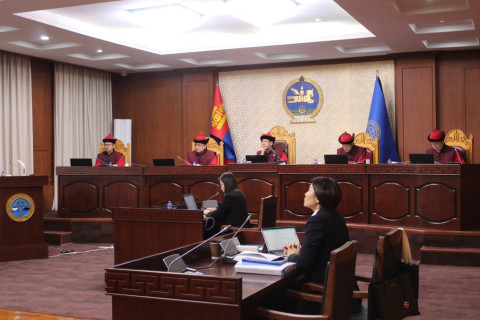 Эрүүгийн хуулийн 13.14-р заалт Үндсэн хууль зөрчсөн байна гэж ҮХЦ-ийн дунд суудлын хуралдаанаар дүгнэв