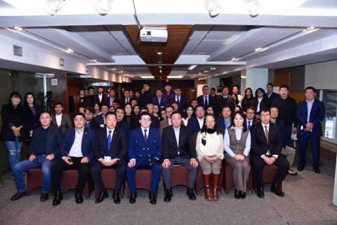 Ардчилсан намын залуус “Новекс” нэртэй шинэ клуб байгууллаа