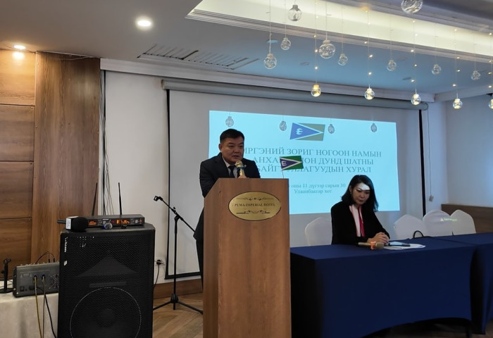 ИЗНН-ын дарга Б.Батбаатарт намын анхан болон дунд шатны байгууллагаас шаардлага хүргүүлж, эс биелүүлвэл огцруулах хүртэл арга хэмжээ авахаа мэдэгдлээ