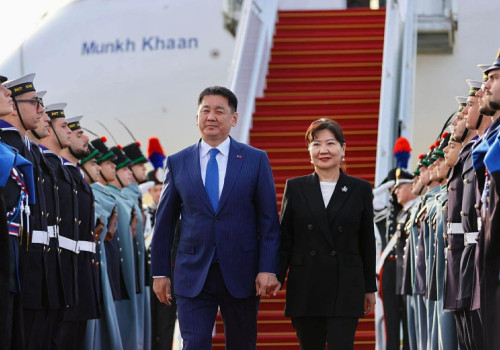 Ерөнхийлөгч У.Хүрэлсүх төрийн айлчлал хийхээр Бүгд Найрамдах Итали Улсад хүрэлцэн ирлээ