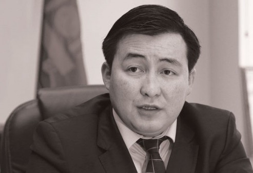 Э.Галбадрал: Газрын хэвлийн баялагаа ашиглуулж байгаа атлаа өрөнд орж болохгүй тул Оюутолгойн гэрээг шинэчлэх ёстой