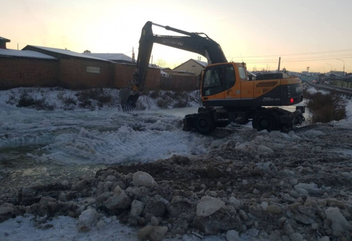 Нийслэлийн зарим байршилд голуудын халиа 25-35 см нэмэгдсэн байна