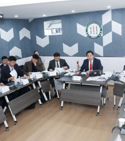НИТХ-ын Зөвлөлийн хуралдаан болж, нийслэлийг 2026-2030 онд хөгжүүлэх 5 жилийн төлөвлөгөөтэй танилцлаа