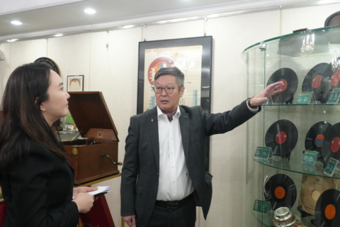 “Монгол пянзны галерей”-д түүхийн ховор бүтээлүүдийг дэлгэлээ