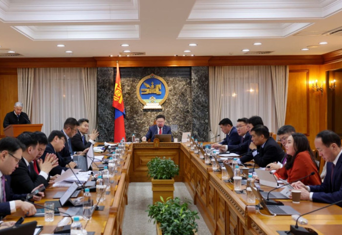 18 хүртэлх насны 4 ба түүнээс дээш хүүхэдтэй өрх толгойлсон эх, эцэгт олгох нийгмийн халамжийн бусад тэтгэврийн хэмжээг 432000 төгрөгөөр тогтоолоо