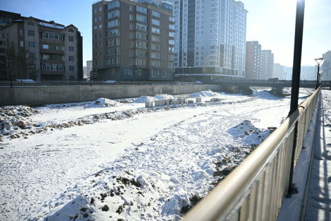 Сэлбэ голын явган зам болон бусад тохижилтын ажил 50 хувийн гүйцэтгэлтэй байна