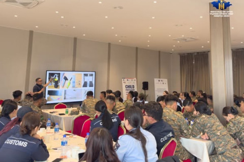 ГАШУУНСУХАЙТ БООМТЫН ХИЛИЙН ХЯНАЛТЫН БАЙГУУЛЛАГЫН АЛБА ХААГЧДЫГ ЧАДАВХЖУУЛАХ СУРГАЛТ ЗОХИОН БАЙГУУЛЛАА