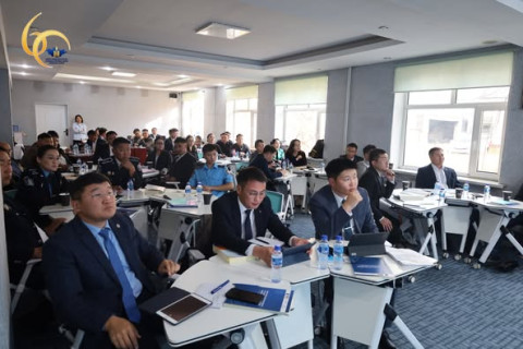 “КИБЕР ОРЧНЫГ АШИГЛАЖ ҮЙЛДСЭН ХҮН ХУДАЛДААЛАХ ГЭМТ ХЭРГИЙН МӨРДӨН ШАЛГАХ АЖИЛЛАГАА” БҮСИЙН СУРГАЛТ БОЛЛОО