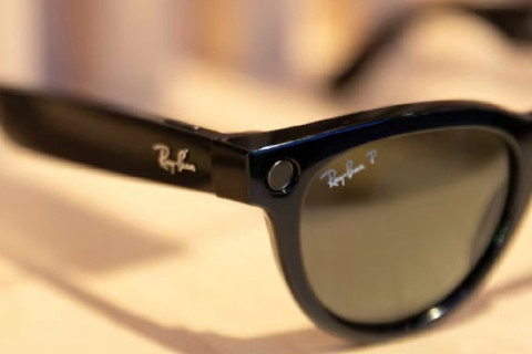 Meta компани ухаалаг нүдний шилээ гадаадад борлуулахгүй