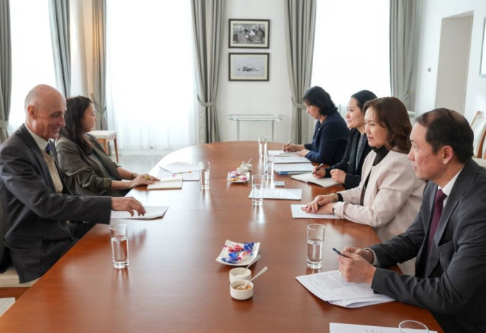 Холбооны Бүгд Найрамдах  Герман Улсаас Монгол Улсад суугаа Элчин сайдтай хүний эрхийн боловсролын асуудлаар санал солилцов