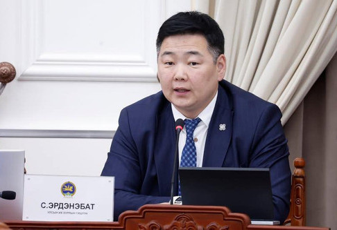 УИХ-ын гишүүн С.Эрдэнэбат банкны зээлийн хязгаарлалт, өндөр хүүгийн асуудлыг хэлэлцэв