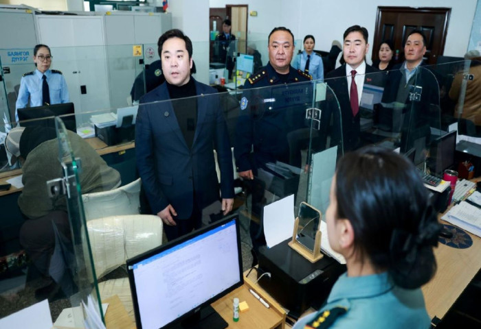 НИТХ-ын дарга А.Баяр Нийслэлийн шүүхийн шийдвэр гүйцэтгэх газар ажиллав