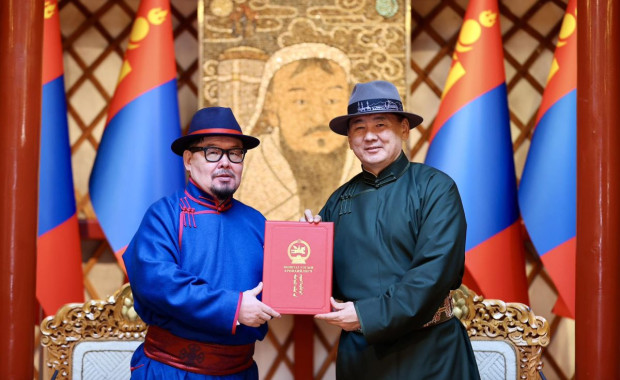 Монгол Улсын Ерөнхийлөгч У.Хүрэлсүх уламжлалт анагаах ухааныг хөгжүүлэх тухай зарлиг гаргалаа