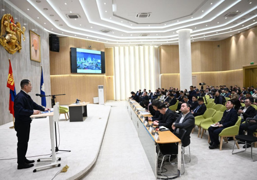 Улаанбаатар хотод хэрэгжиж буй 16 мега төслийн явцын талаар хэлэлцэв